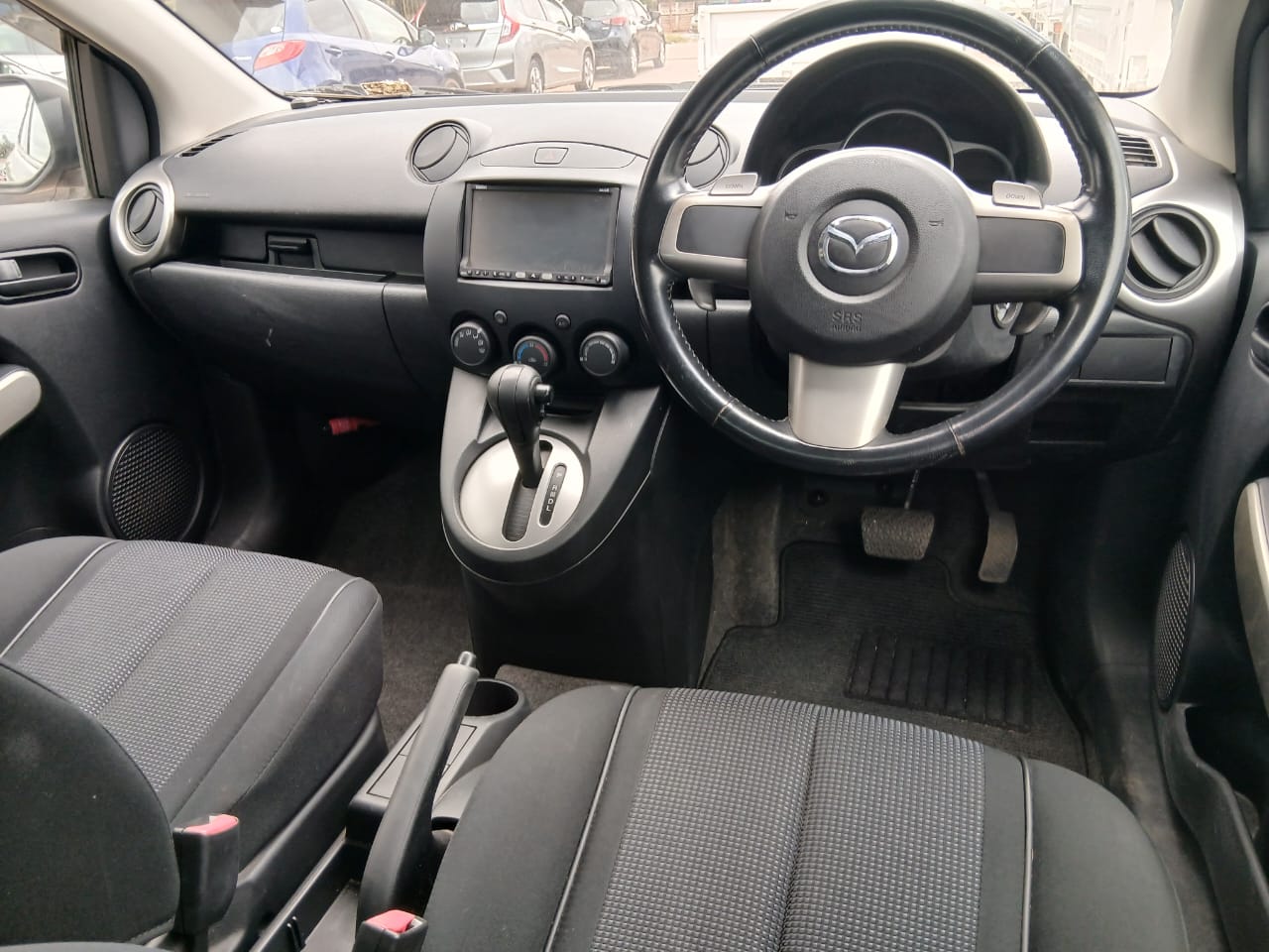 MAZDA DEMIO