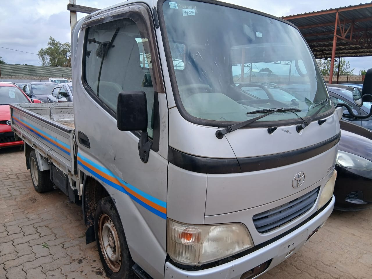 TOYOTA DYNA